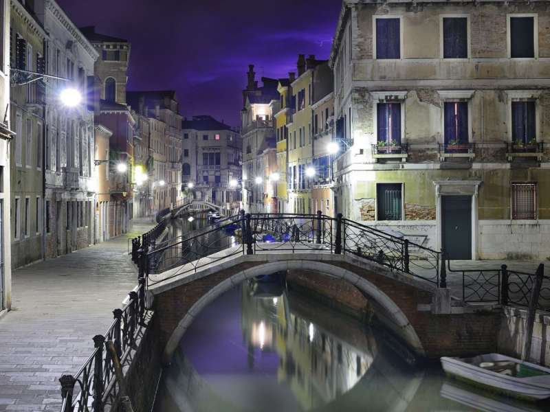 Mission to Venice (Murder Room)